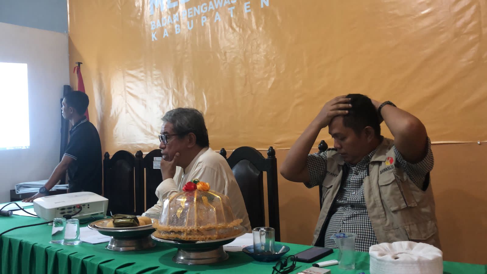 Penguatan Kelembagaan, Bawaslu Wajo Laksanakan Diskusi Dan Refleksi Penyelesaian Sengketa Pemilu