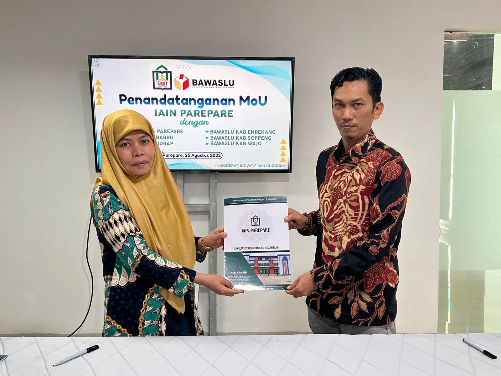 Bawaslu Wajo Teken MoU dengan IAIN Pare-pare