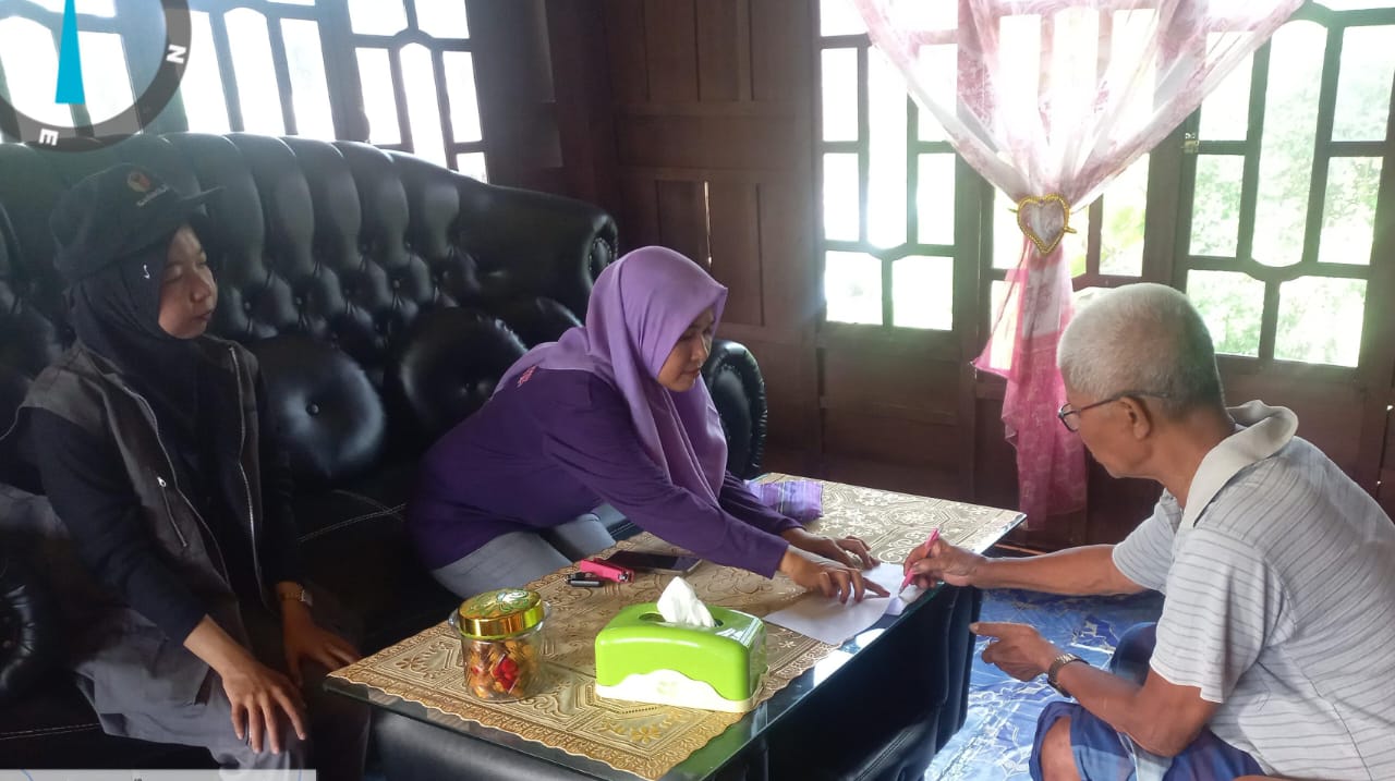 712 Pengawas TPS Awasi dan pastikan C. Pemberitahuan Hari Ini sampai ke pemilih.
