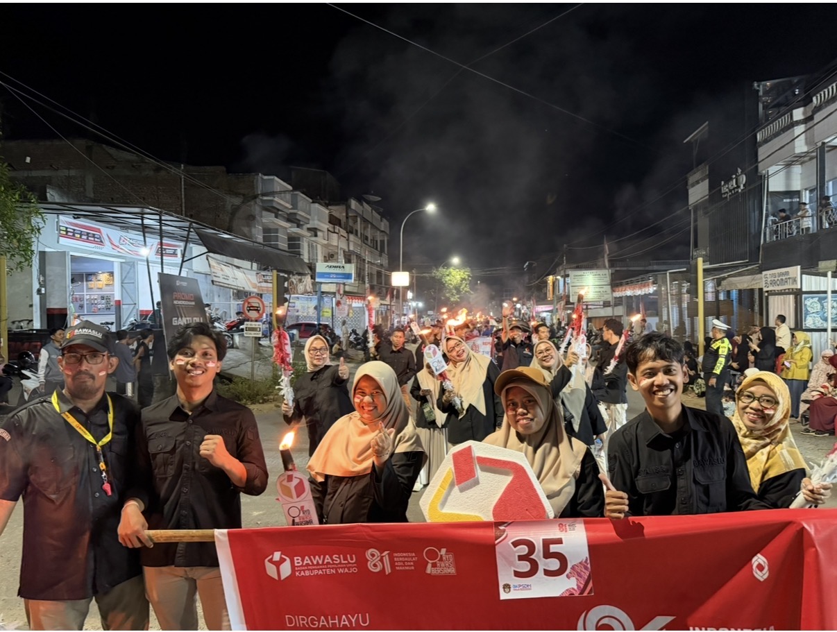 Perkuat Sinergi dan Semangat Kemerdekaan, Bawaslu Wajo Ikuti Upacara Taptu di Lapangan Merdeka Sengkang