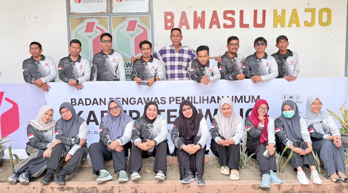 Pererat Kebersamaan dan Soliditas Internal, Bawaslu Wajo Gelar Lomba Semarak Kemerdekaan