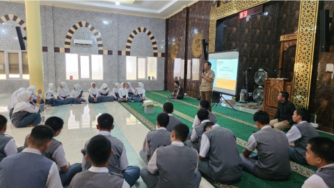 Bawaslu Wajo Sasar Pemilih Pemula, Gelar Konsolidasi Demokrasi di SMA 7 Wajo