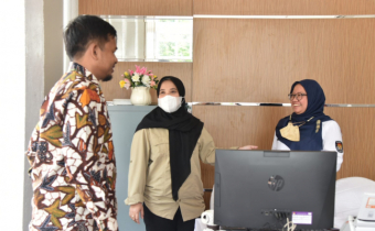 Cek 'Helpdesk' Sipol KPU, Lolly Ungkap Bawaslu Lakukan Pengawasan Melekat