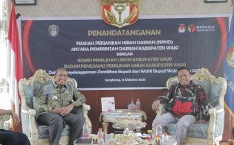 Bawaslu Wajo Teken NPHD Dana Pengawasan Pilkada 2024