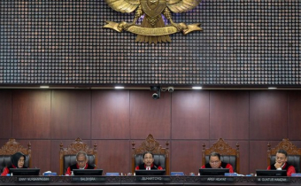 Majelis Hakim Konstitusi dalam Sidang Pengucapan Putusan Nomor 135/PUU-XXII/2024 yang digelar pada Kamis (26/6) di Ruang Sidang Pleno